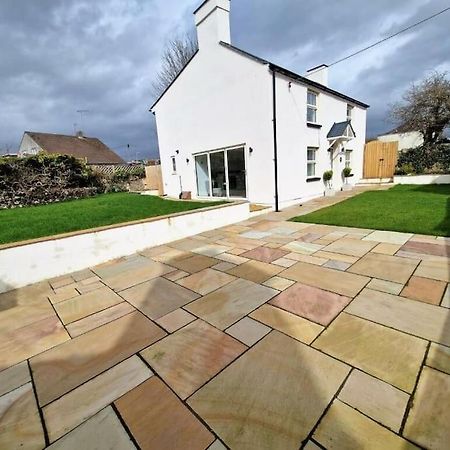 Charming Cottage Close To M4 Bridgend Bridgend  Eksteriør billede